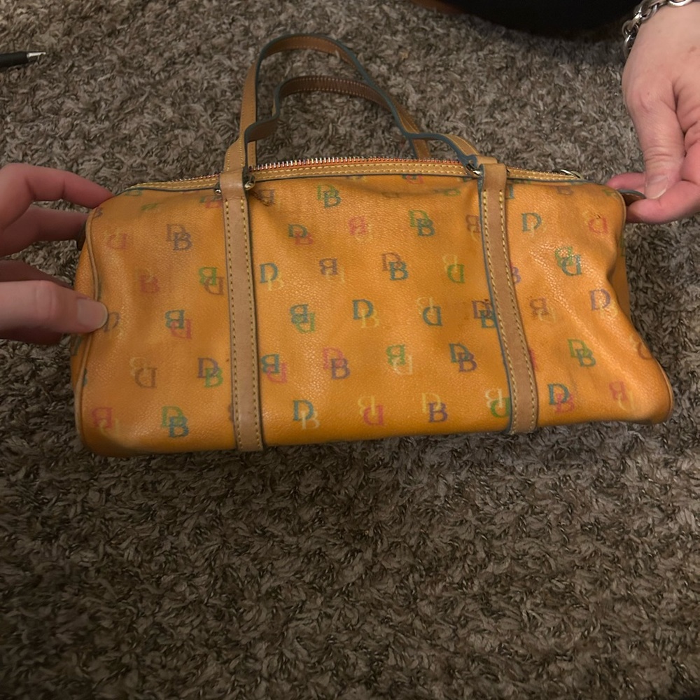 Dooney and bourke purse